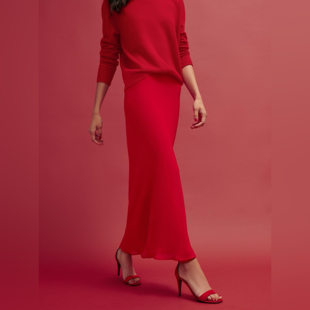 Reformation Layla skirt in poinsettia - size 6